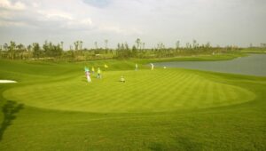 Dongzhuang Beach Golf Club in Shanghai (3)