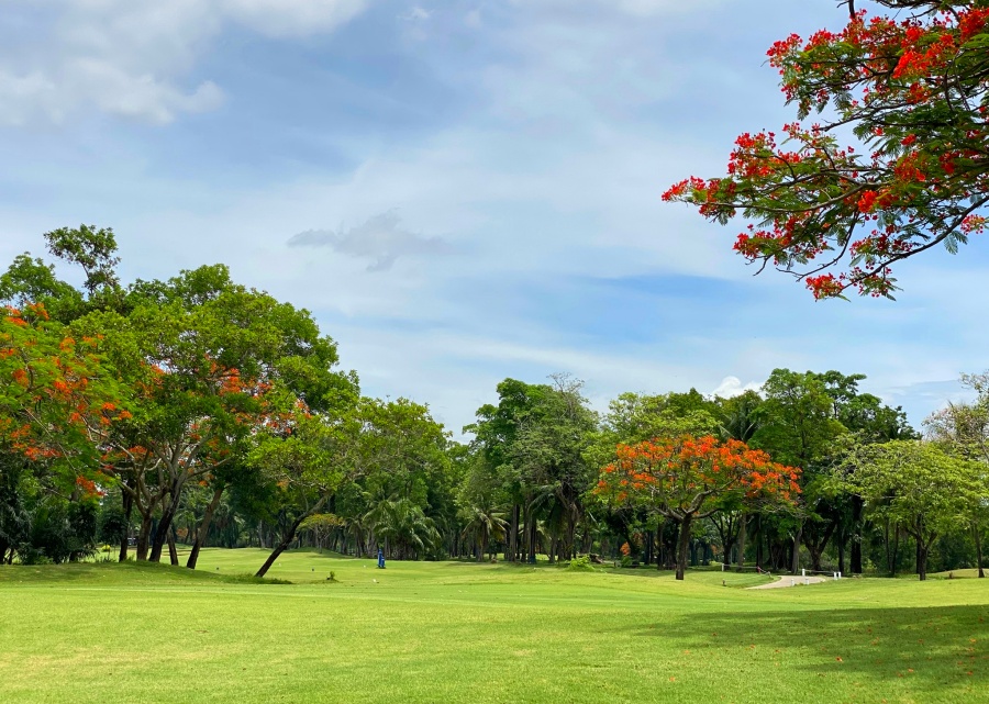 Dynasty Golf & Country Club in Nakhon Pathom, Thailand (12)