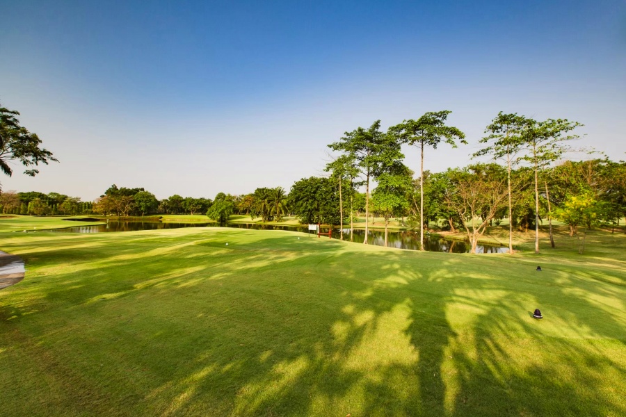 Dynasty Golf & Country Club in Nakhon Pathom, Thailand (23)