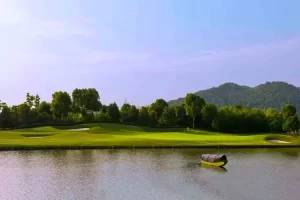 Jian Lake Golf Club in Shaoxing, Zhejiang (23)