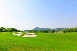 Lake Hill Golf Club in Jiaxing, Zhejiang (13)