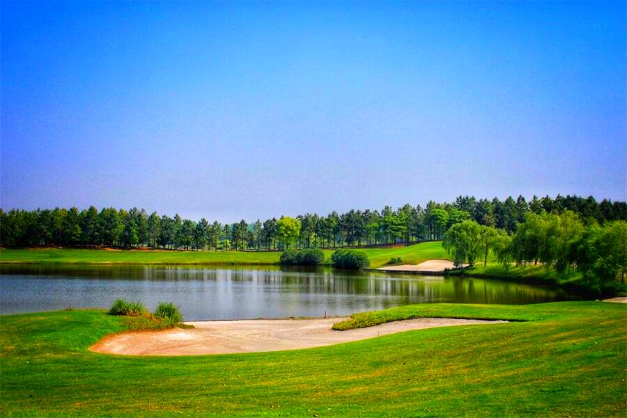 Lake Hill Golf Club in Jiaxing, Zhejiang (4)