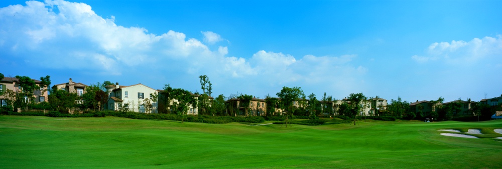 Luxehills International Country Club in Chengdu, Sichuan (4)