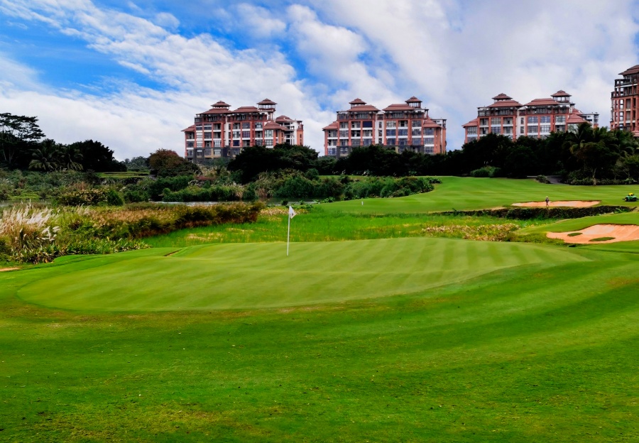 Mission Hills Golf Club in Dongguan, Guangdong (1)