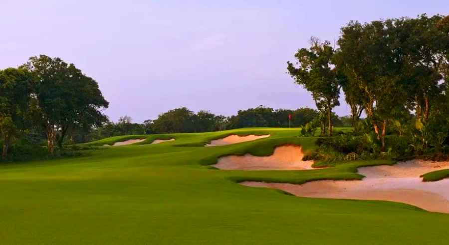 Mission Hills Golf Club in Dongguan, Guangdong (26)