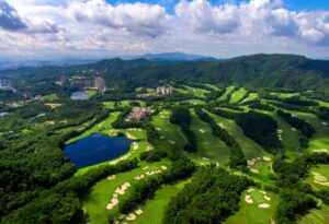 Mission Hills Golf Club in Dongguan, Guangdong (3)