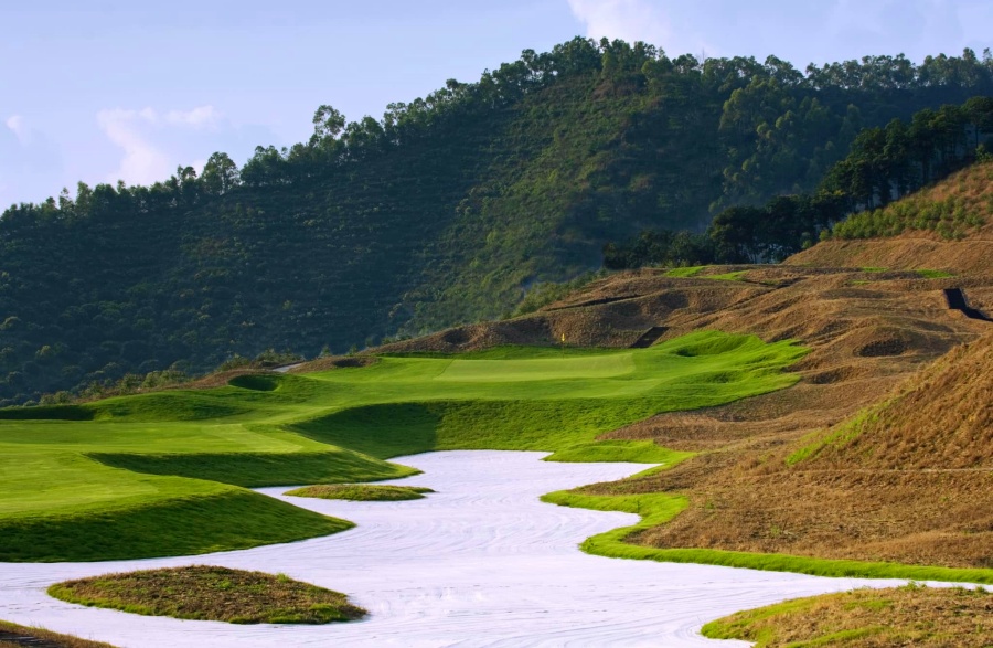 Mission Hills Golf Clubs in Haikou, Hainan (17)