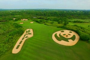 Mission Hills Golf Clubs in Haikou, Hainan (7)