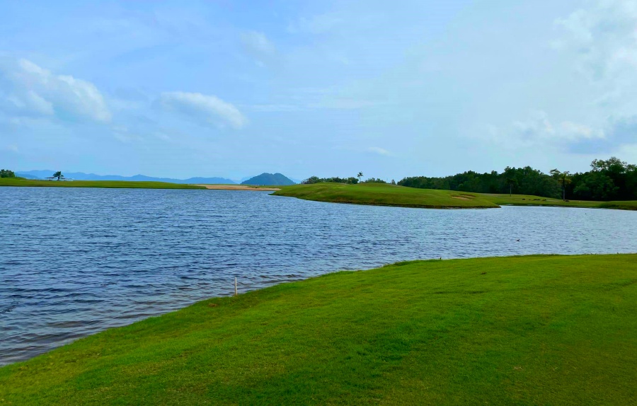 Mission Hills Phuket Golf Course in Thailand (9)