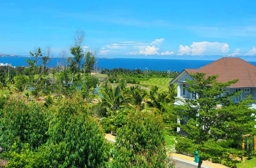 Sea Links Golf Country Club in Mui Ne of Binh Thuan, Vietnam (1)