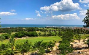 Sea Links Golf Country Club in Mui Ne of Binh Thuan, Vietnam (7)