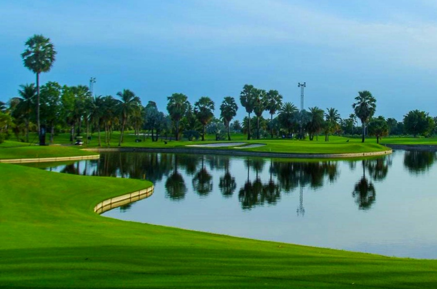 Suwan Golf & Country Club in Nakhon Pathom, Thailand (15)