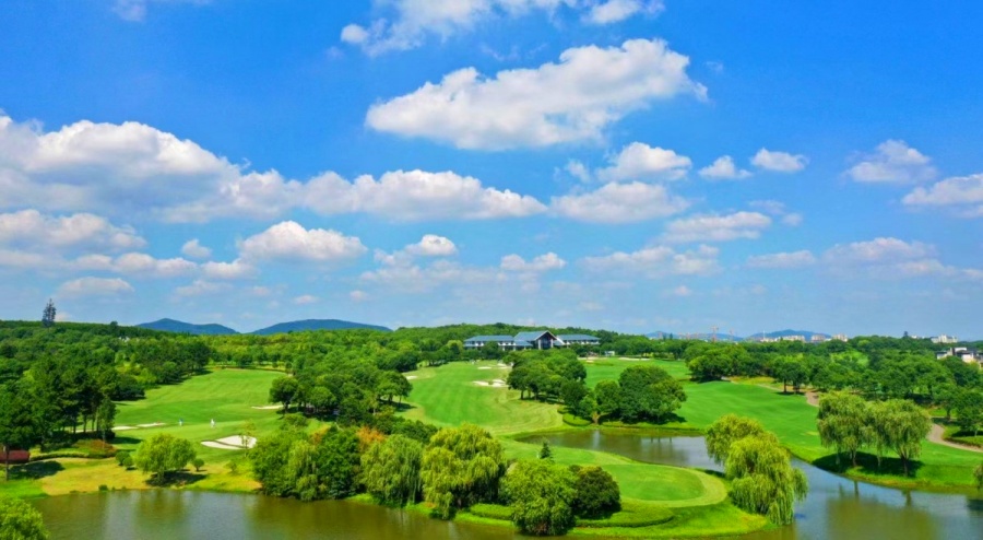 Taihu International Golf Club in Suzhou, Jiangsu (1)