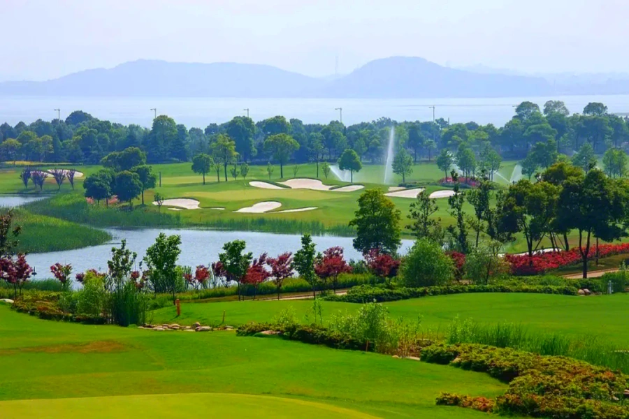 Taihu International Golf Club in Suzhou, Jiangsu (9)