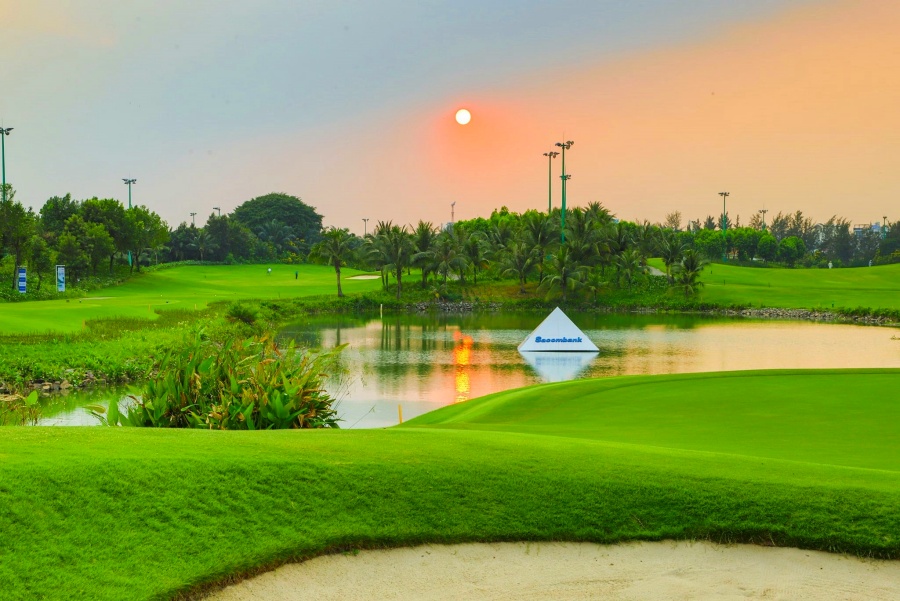 Tan Son Nhat Golf Course in Ho Chi Minh, Vietnam (13)