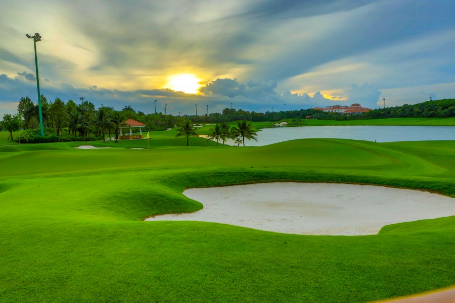 Tan Son Nhat Golf Course in Ho Chi Minh, Vietnam (16)