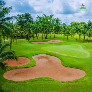 Victory Park Golf & Country Club in Nong Khai, Thailand (7)