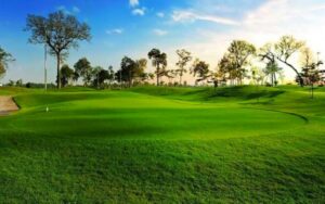 Vientiane Km 6 Golf Club in Laos (1)