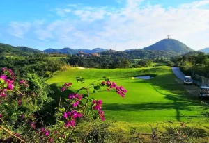 Wind Valley Golf Club in Shenzhen, Guangdong (5)