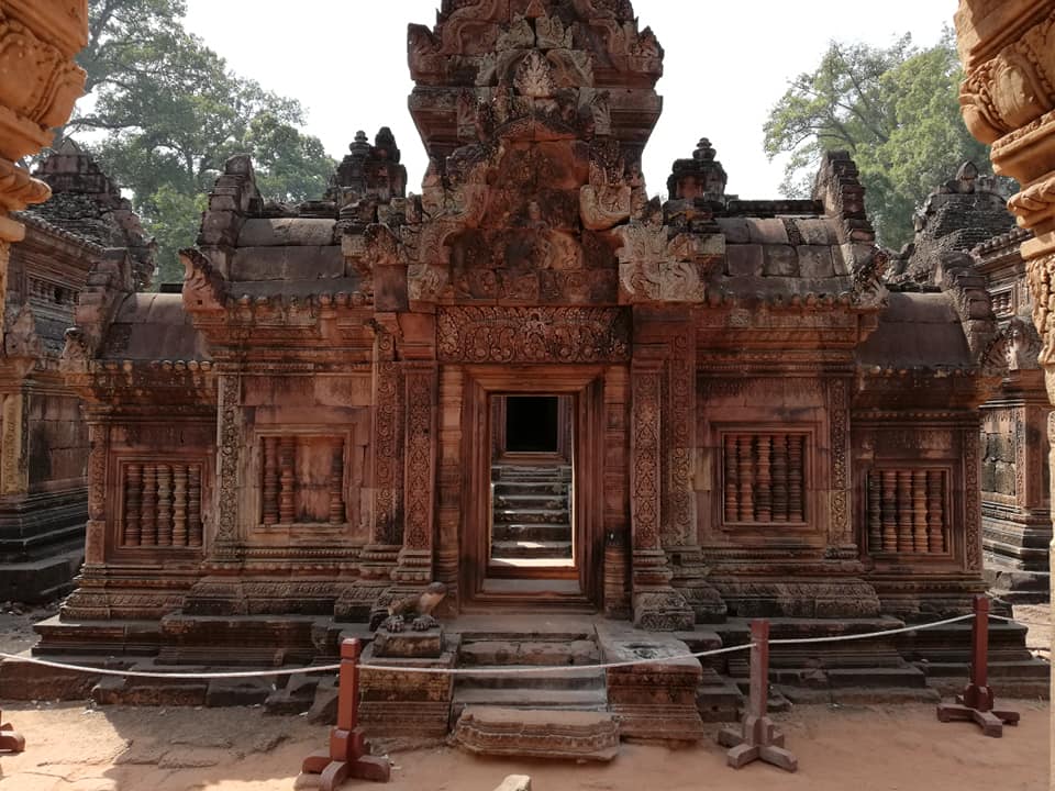 Banteay Srei Temple in Siem Reap, Cambodia (10)