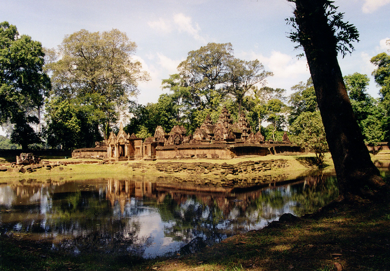 Banteay Srei Temple in Siem Reap, Cambodia (5)