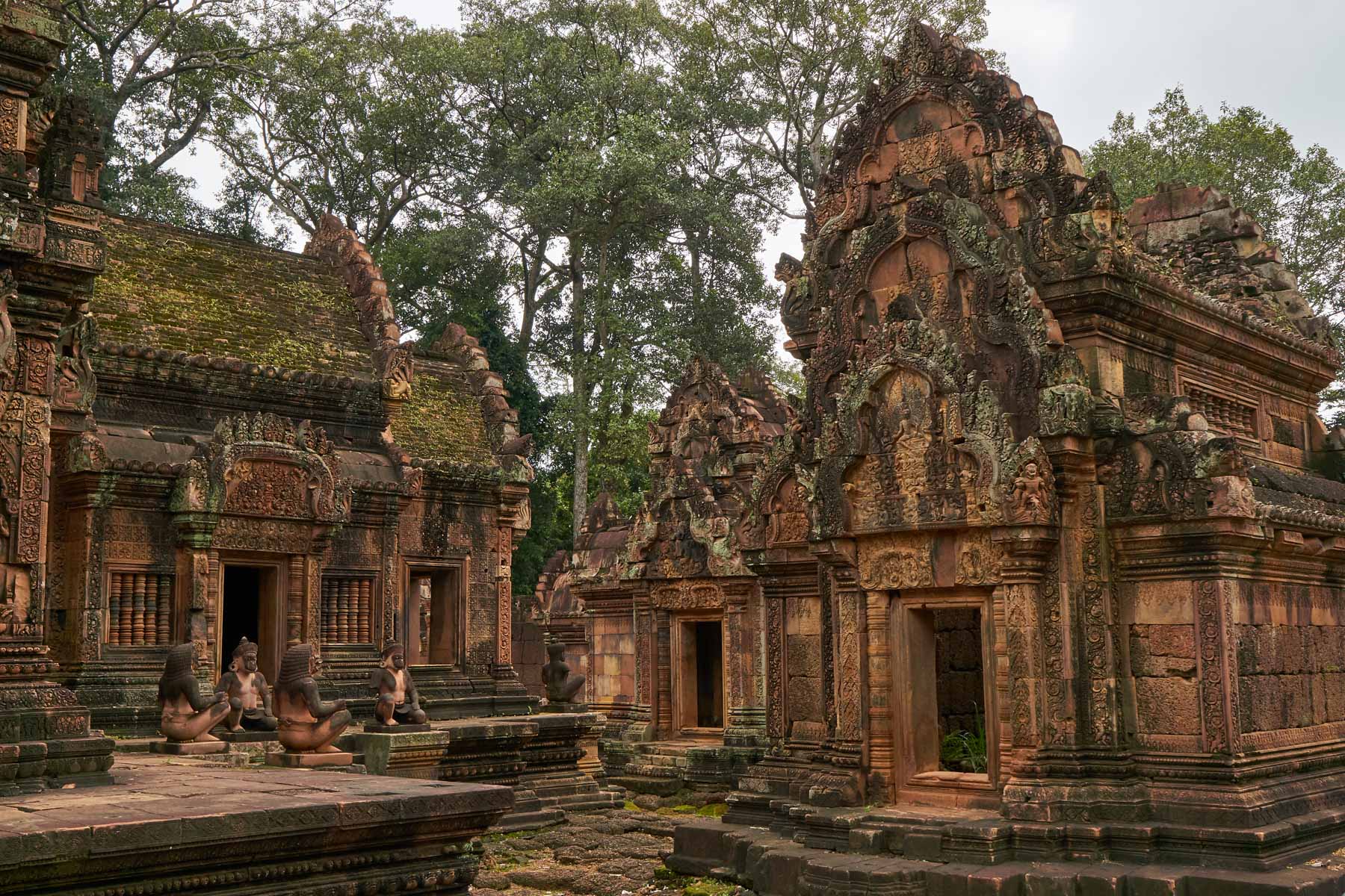 Banteay Srei Temple in Siem Reap, Cambodia (6)