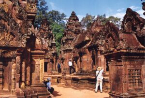 Banteay Srei Temple in Siem Reap, Cambodia (9)