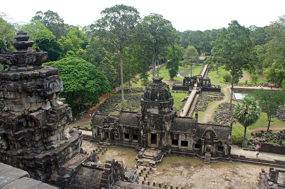 Baphuon Temple in Siem Reap, Cambodia (13)