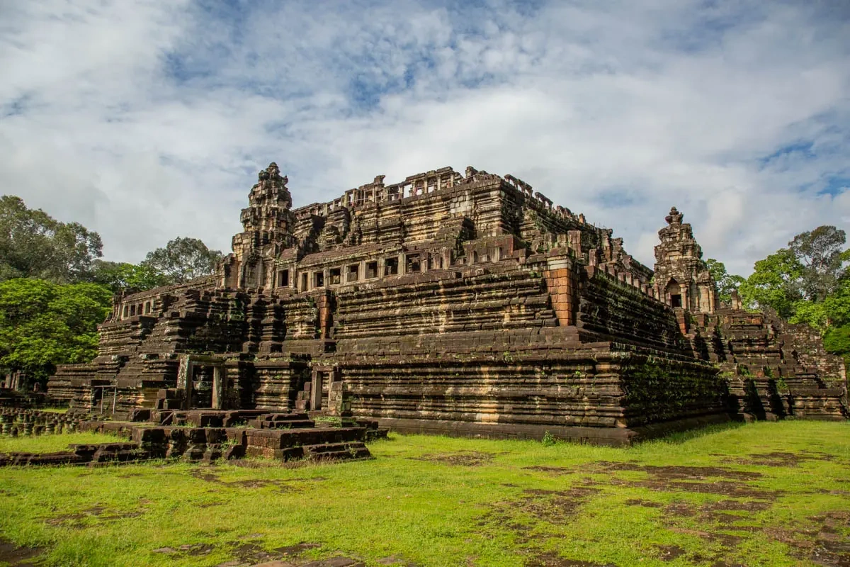 Baphuon Temple in Siem Reap, Cambodia (15)