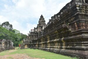 Baphuon Temple in Siem Reap, Cambodia (7)