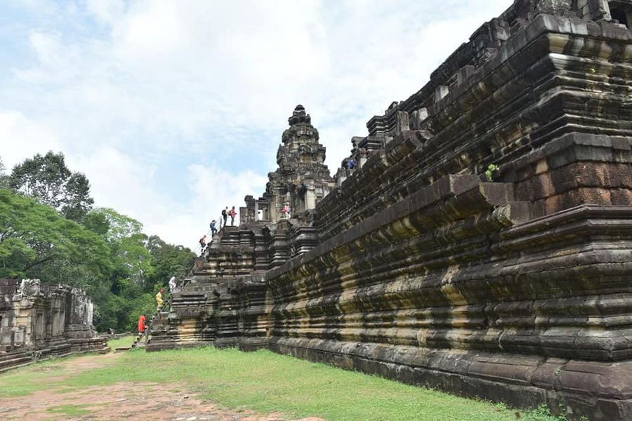 Baphuon Temple in Siem Reap, Cambodia (7)