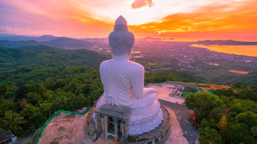 Big Buddha in Phuket, Thailand (1)