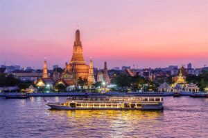 Chaophraya Cruise in Bangkok, Thailand (11)