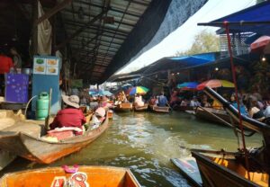 Damnoen Saduak Floating Market in Ratchaburi, Thailand (6)