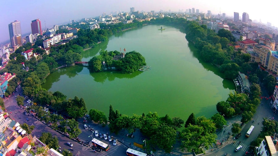 Hoan Kiem Lake in Hanoi, Vietnam (3)