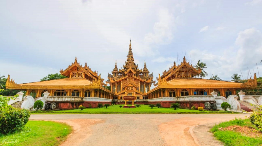 Kambazathadi Golden Palace in Bago, Myanmar 8 (1)