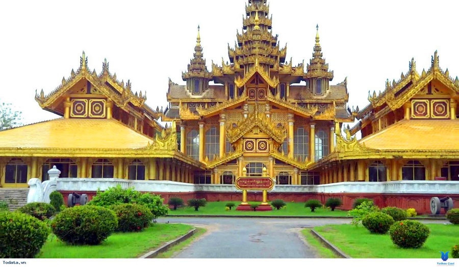 Kambazathadi Golden Palace in Bago, Myanmar 8 (3)