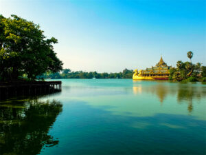 Kandawgyi Lake Park in Yangon, Myanmar (5)