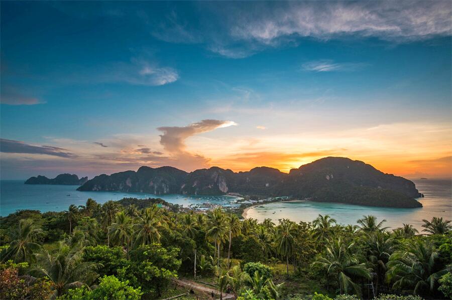 Koh Phi Phi Viewpoint in Krabi, Thailand (3)