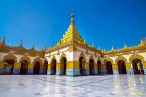 Mahamuni Pagoda in Mandalay, Myanmar (7)