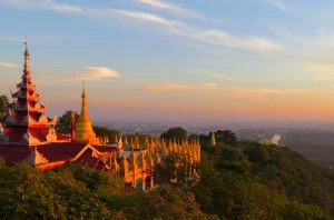 Mandalay Hill in Myanmar (10)