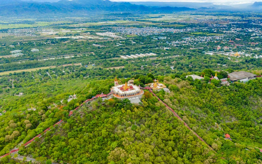 Mandalay Hill in Myanmar (4)