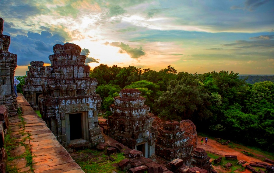 Phnom Bakheng in Siem Reap, Cambodia (13)