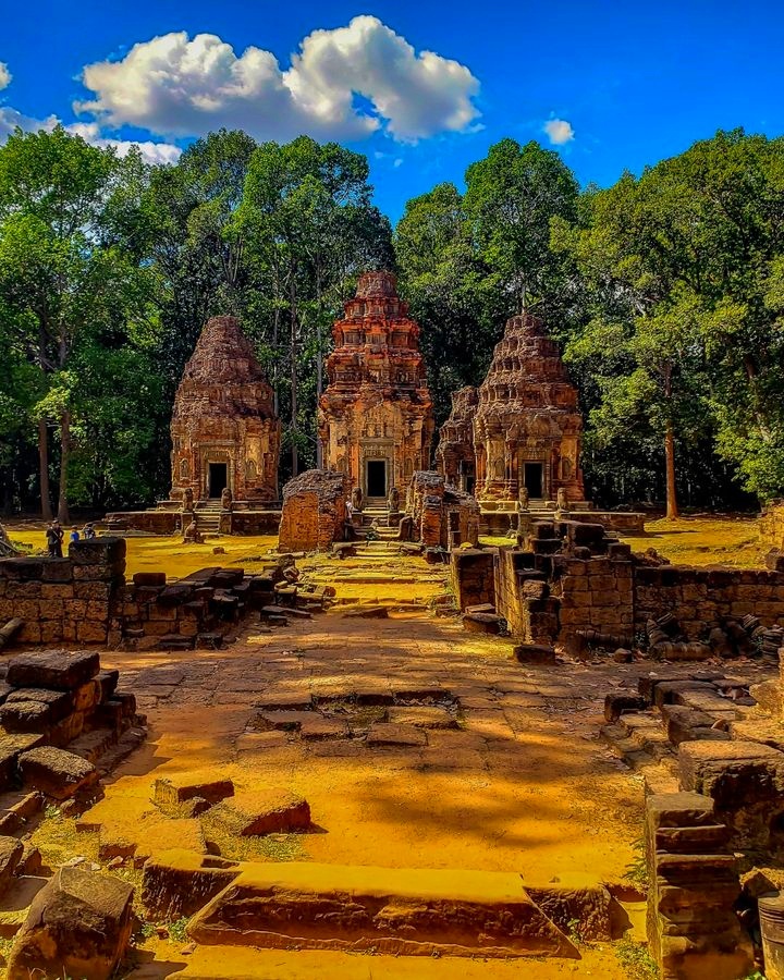 Preah Ko Temple of Roluos Temples in Siem Reap, Cambodia (15)