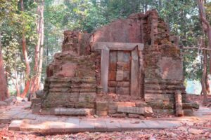 Prei Monti Temple of Roluos Temples in Siem Reap, Cambodia (9)