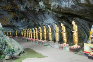 Saddan Cave in Hpa-an of Kayin State, Myanmar (7)