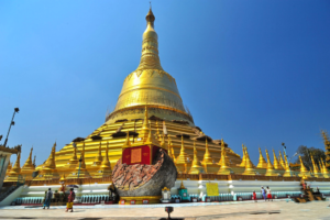 Shwemawdaw Pagoda in Bago, Myanmar (1)