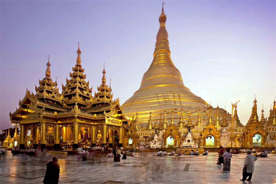 Shwemawdaw Pagoda in Bago, Myanmar (7)