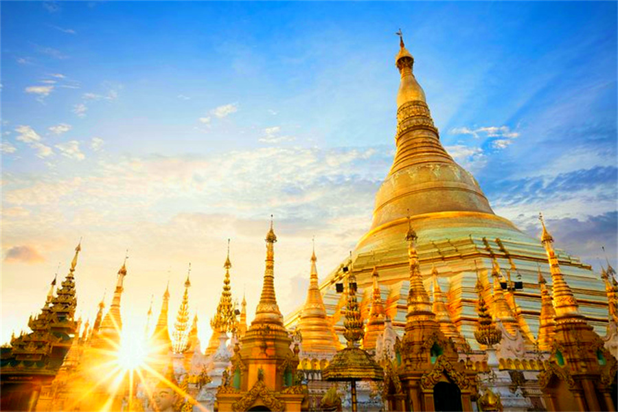 Shwemawdaw Pagoda in Bago, Myanmar (9)