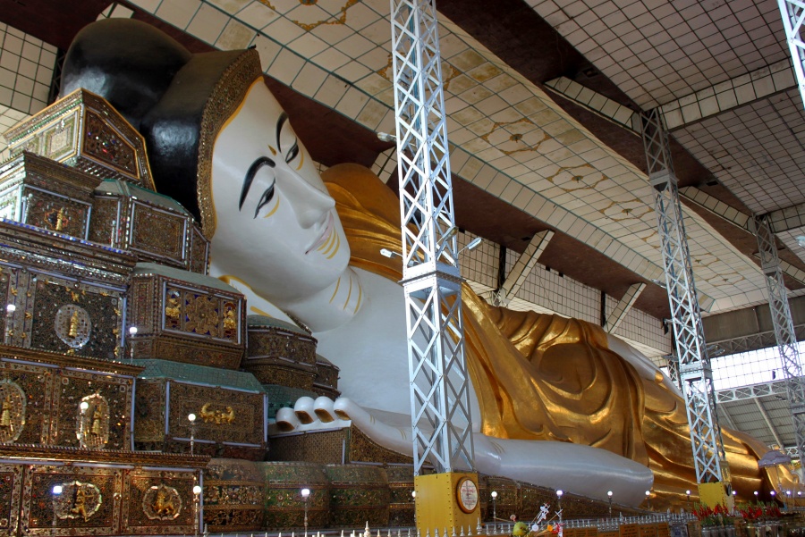 Shwethalyaung Buddhist Temple in Bago, Myanmar (1)